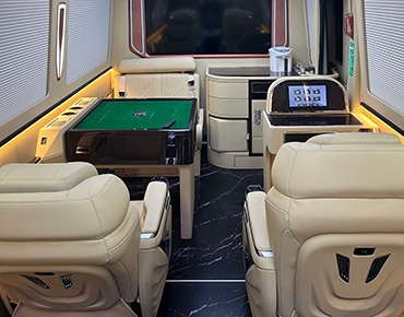 鴻運(yùn)版9座內(nèi)飾 (1)