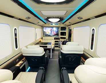 紅旗國悅 商務(wù)版12座 內(nèi)飾 (1)