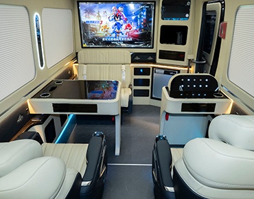 紅旗國悅 商務(wù)版12座 內(nèi)飾 (3)