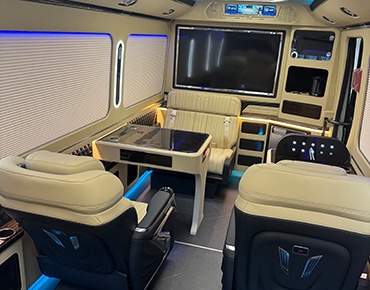 紅旗國悅 商務(wù)版12座 內(nèi)飾 (7)