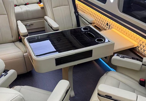 紅旗國悅  商務(wù)版12座 細節(jié) (4)