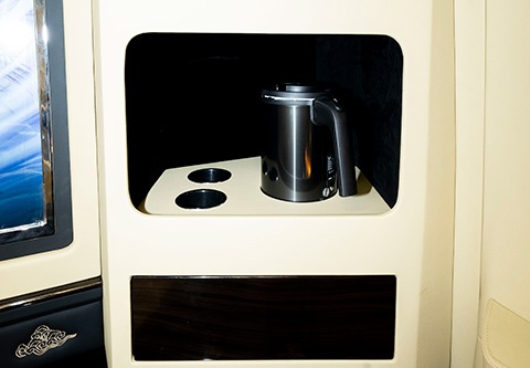 紅旗國悅  商務(wù)版12座 細節(jié) (6)