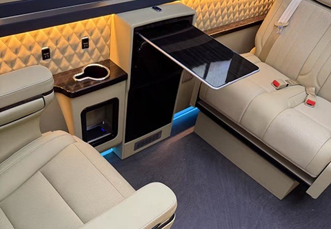 紅旗國悅  商務(wù)版12座 細節(jié) (5)