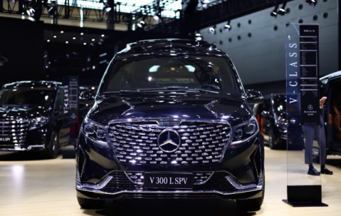 全新首發(fā) | 維努斯全新車(chē)型“凌云聽(tīng)濤”亮相廣州國(guó)際車(chē)展